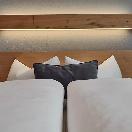 Garni & Collina Apartamento 4*