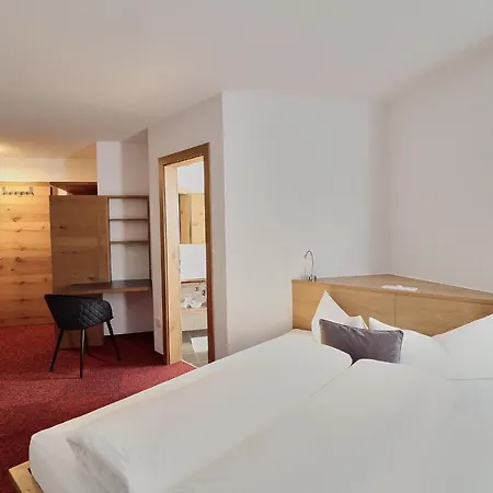 Apartamento Garni & Collina 4*
