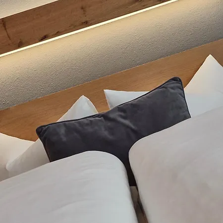 Garni & Collina Apartment 4*