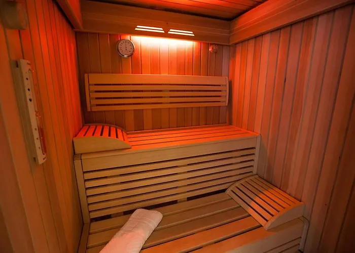 Garni & Collina Apartament 4*